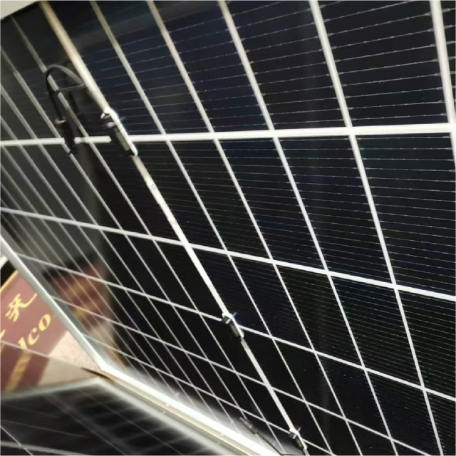 photovoltaic panel 625-650W