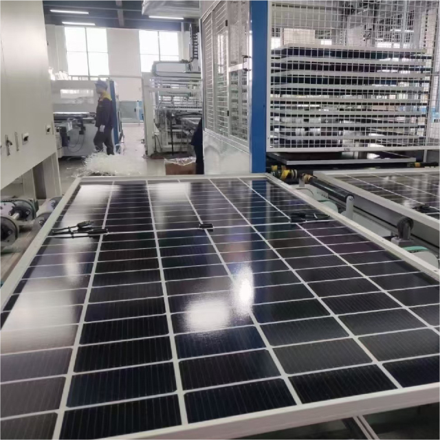 photovoltaic panel 590-615W