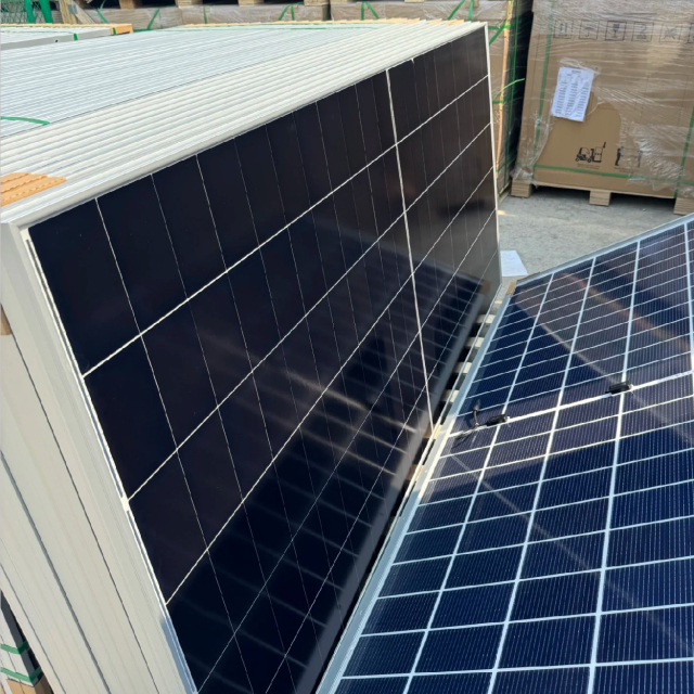 photovoltaic panel 585-605W